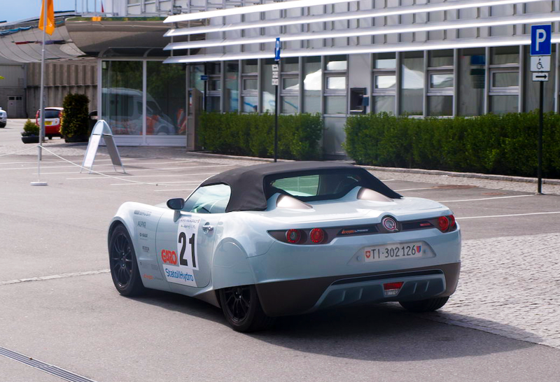 Illustration for article titled Protoscar Lampo, First Drive: $1.4 Million, Solar-Powered Electric Roadster